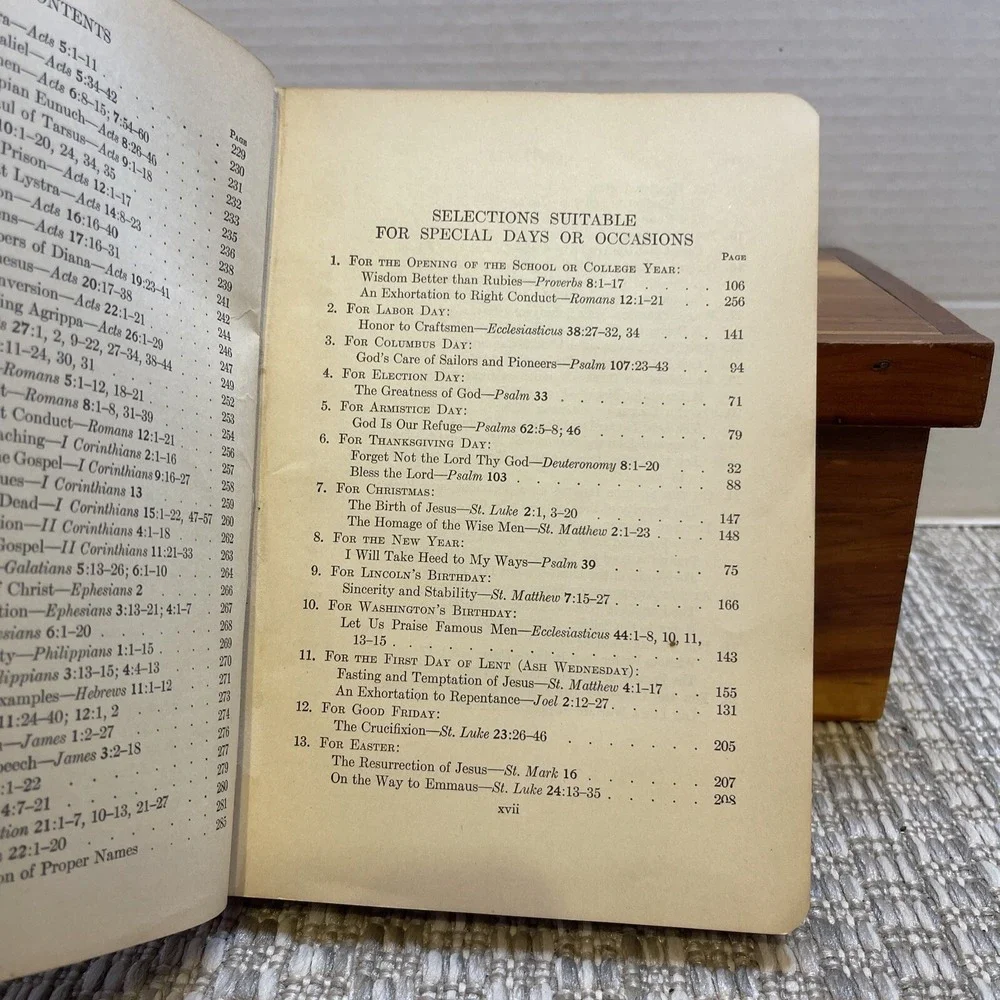 Bible‎ Readings Thomas and Espenshade 1925 1st edition VGC